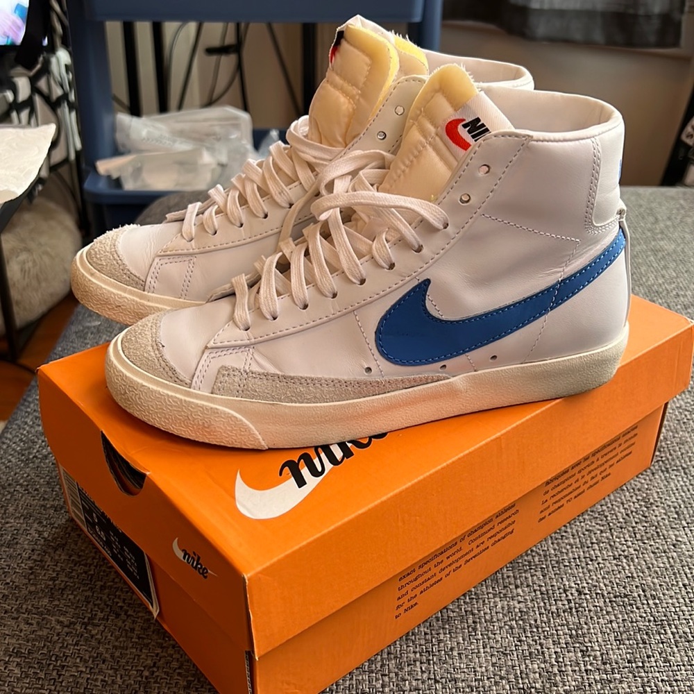 Wmns Nike Blazer Mid ‘77 white/blue size 6.5W/5.0M